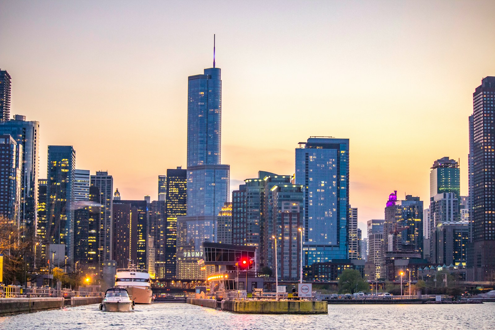 Lake Michigan Sunset Cruise in Chicago